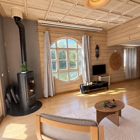 Peniche Sur La Seine Proche De Paris